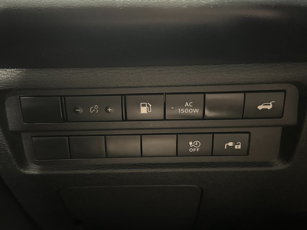 Vehicle image 31 of 47
