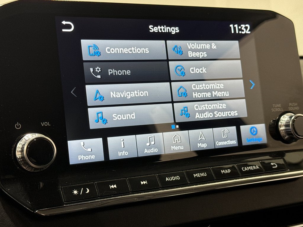 Vehicle image 22 of 47