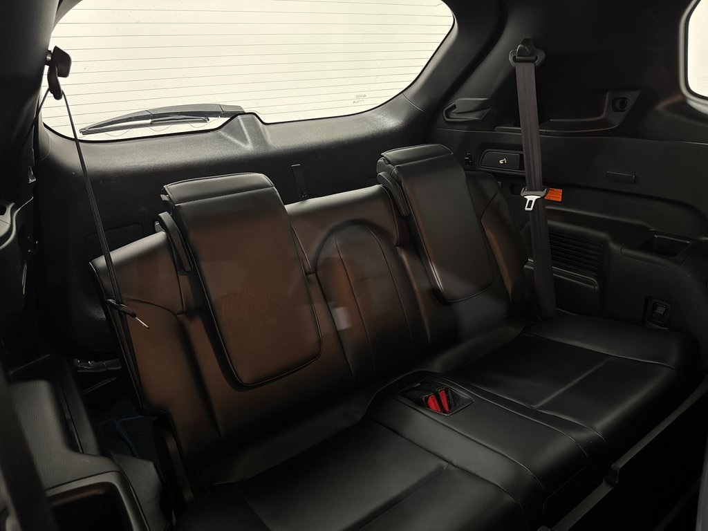 Vehicle image 13 of 47