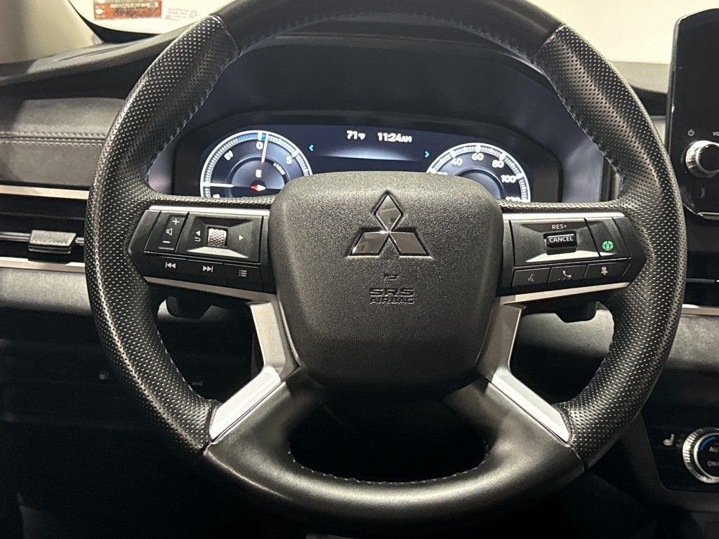Vehicle image 18 of 47