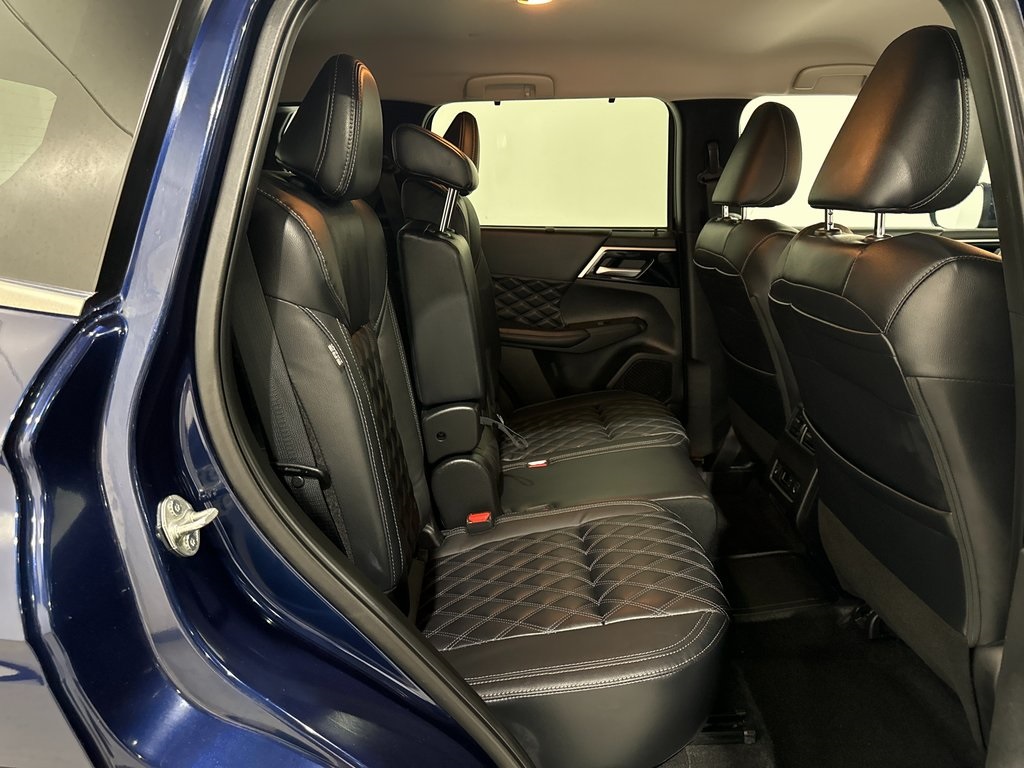 Vehicle image 12 of 47