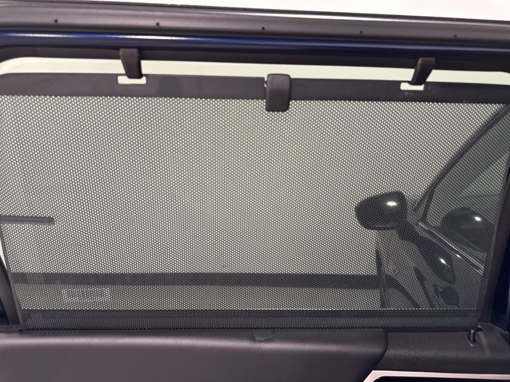 Vehicle image 11 of 47
