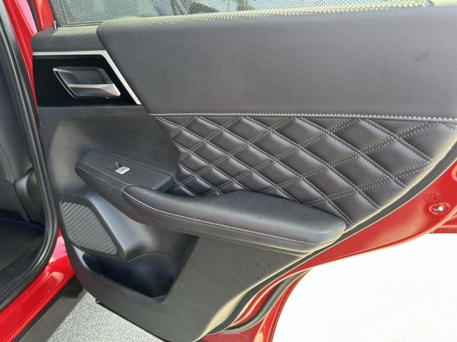 Vehicle image 40 of 51