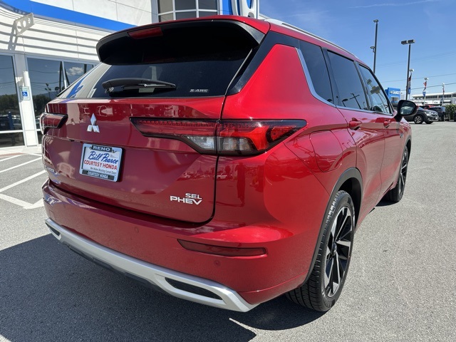Vehicle image 4 of 51