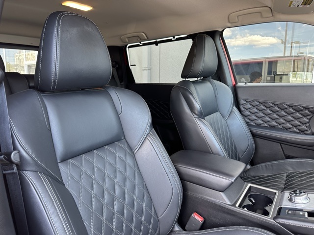 Vehicle image 47 of 51