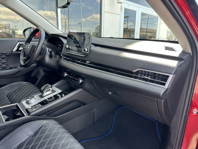 Vehicle image 46 of 51