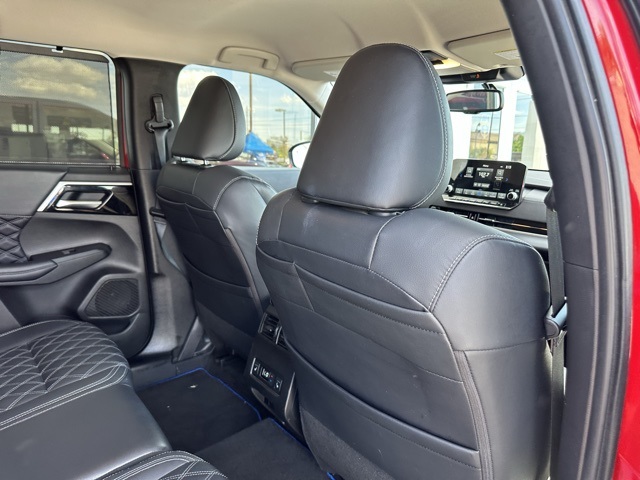 Vehicle image 41 of 51
