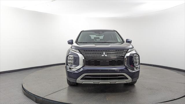 Vehicle image 3 of 42