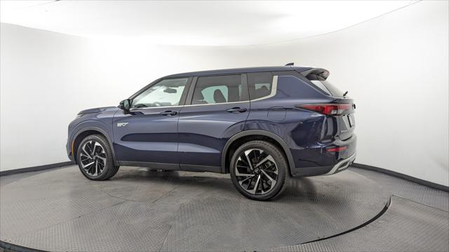 Vehicle image 8 of 42