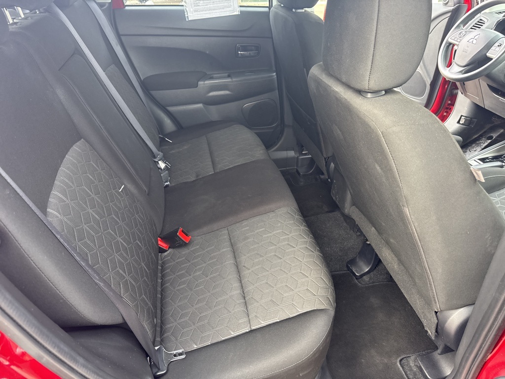 Vehicle image 20 of 22