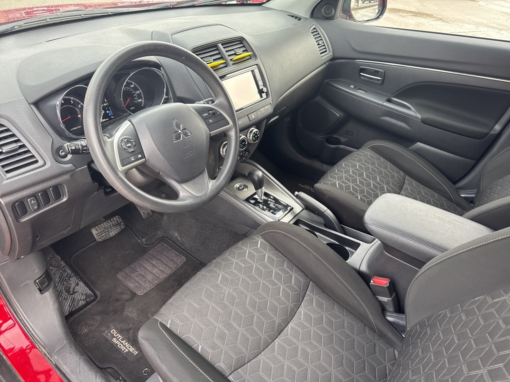 Vehicle image 18 of 22