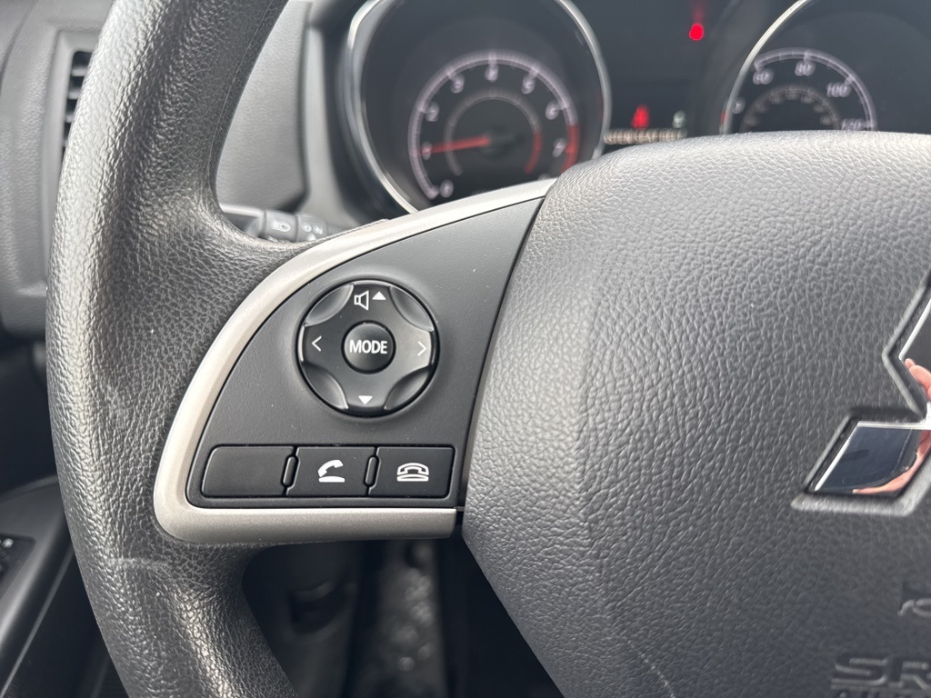 Vehicle image 11 of 22