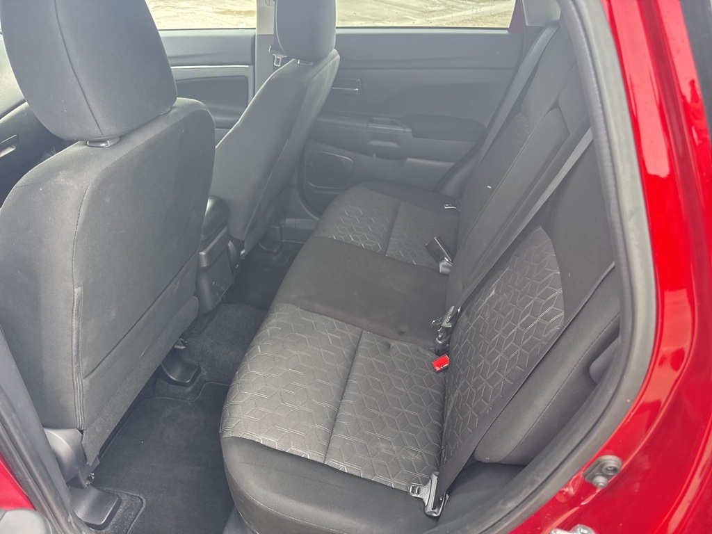 Vehicle image 21 of 22