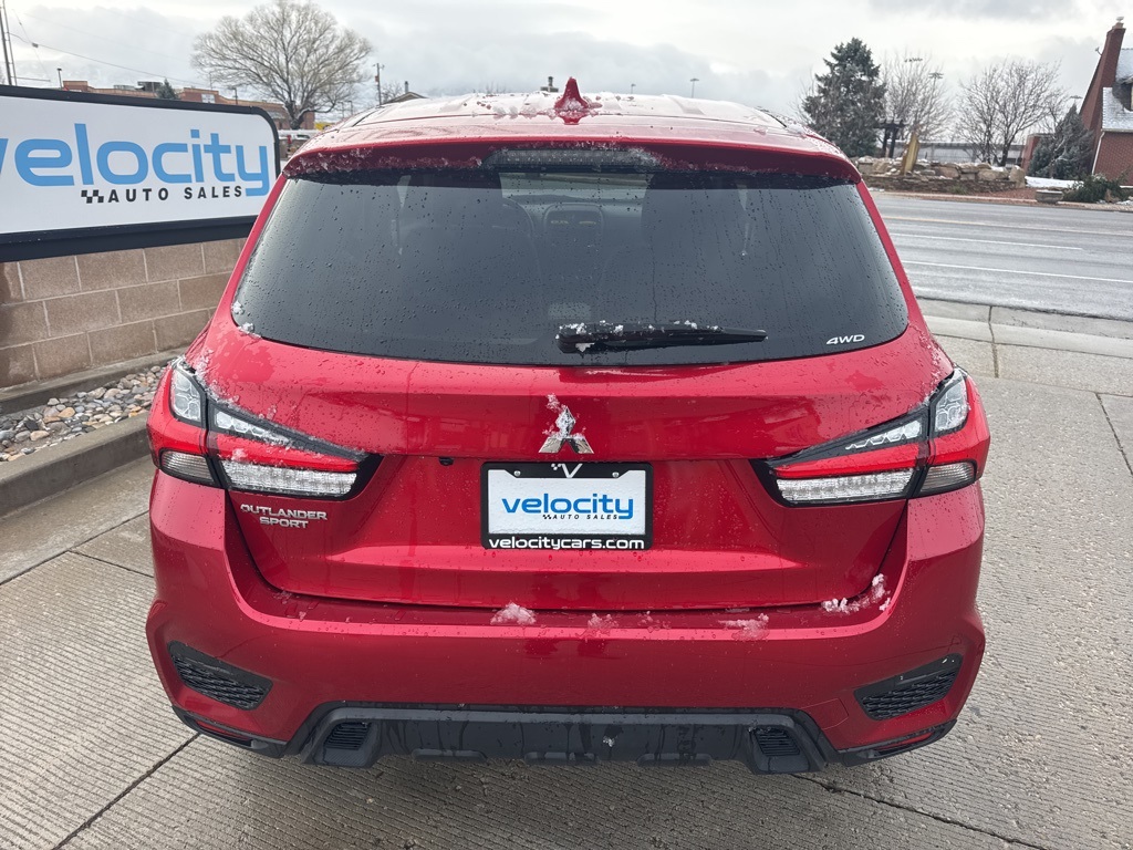 Vehicle image 8 of 22