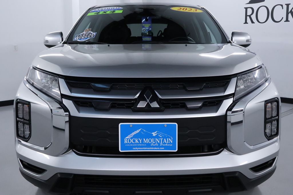 Vehicle image 2 of 34