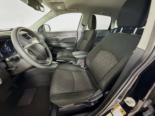Vehicle image 24 of 41