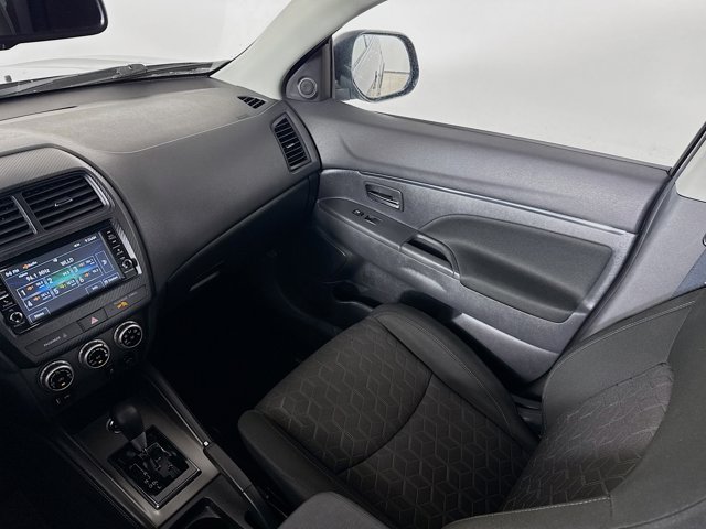 Vehicle image 26 of 41