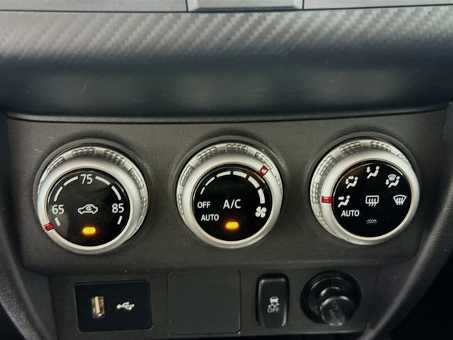 Vehicle image 17 of 41