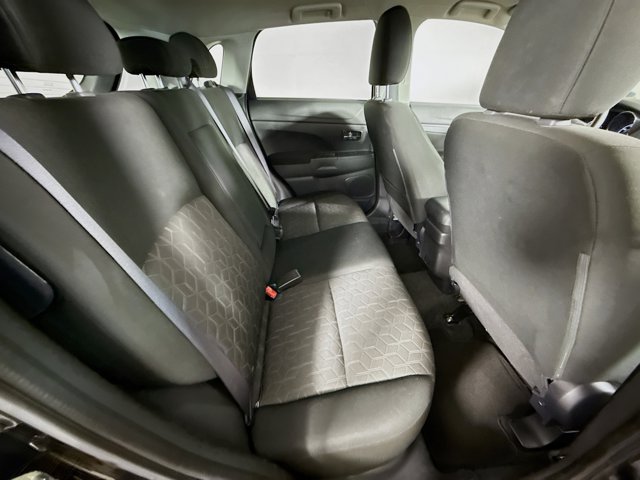 Vehicle image 29 of 41