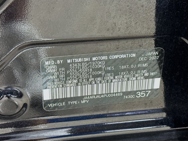 Vehicle image 33 of 41