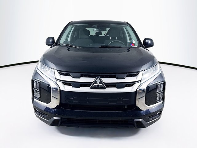 Vehicle image 2 of 41