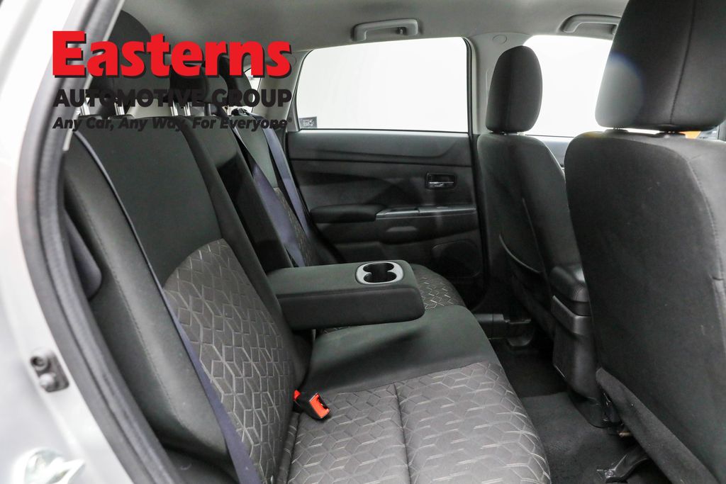 2023 Mitsubishi Outlander Sport ES Image 44 of 63