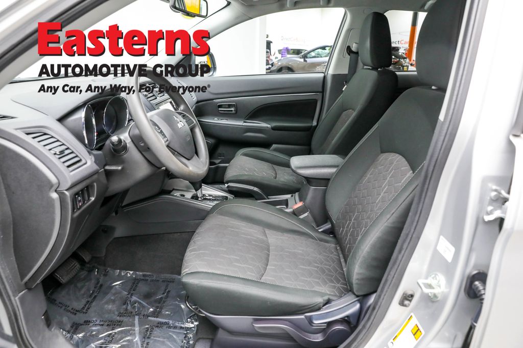 2023 Mitsubishi Outlander Sport ES Image 46 of 63