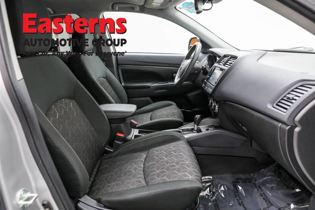 2023 Mitsubishi Outlander Sport ES Image 45 of 63