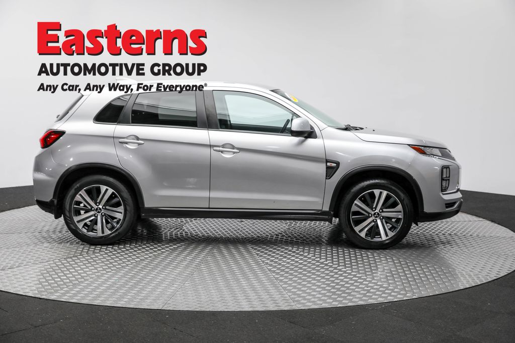 2023 Mitsubishi Outlander Sport ES Image 17 of 63