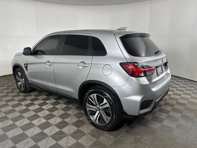 Vehicle image 7 of 27