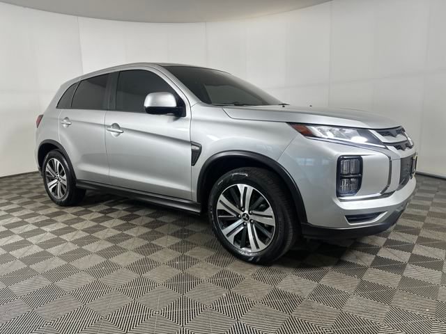 Vehicle image 4 of 27