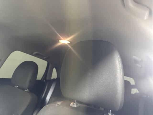 Vehicle image 12 of 27