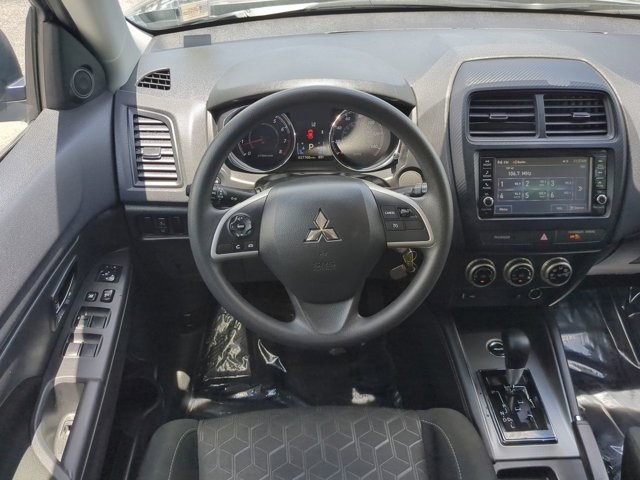 Vehicle image 16 of 26