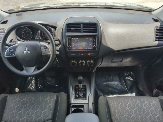 Vehicle image 15 of 26