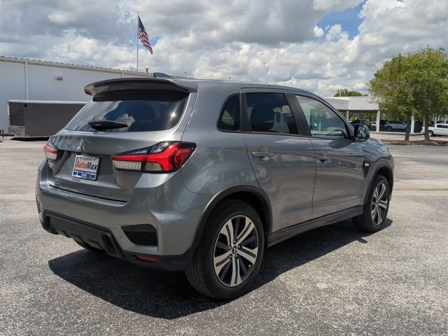 Vehicle image 6 of 26