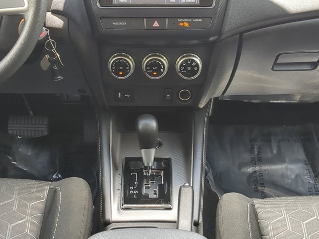 Vehicle image 19 of 26