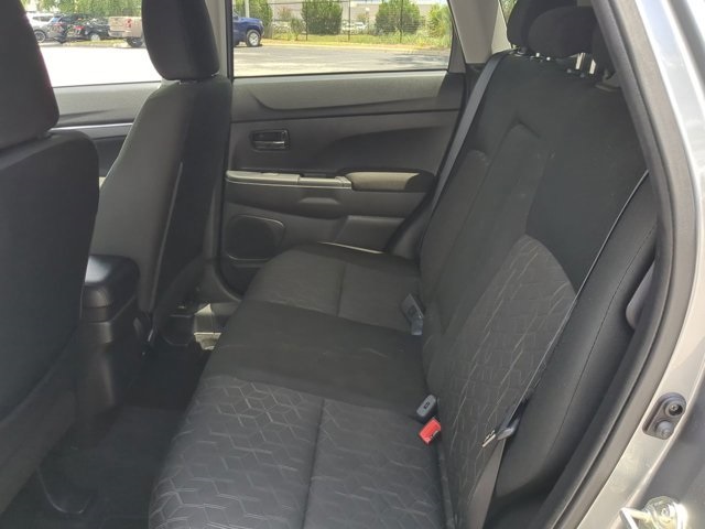 Vehicle image 14 of 26
