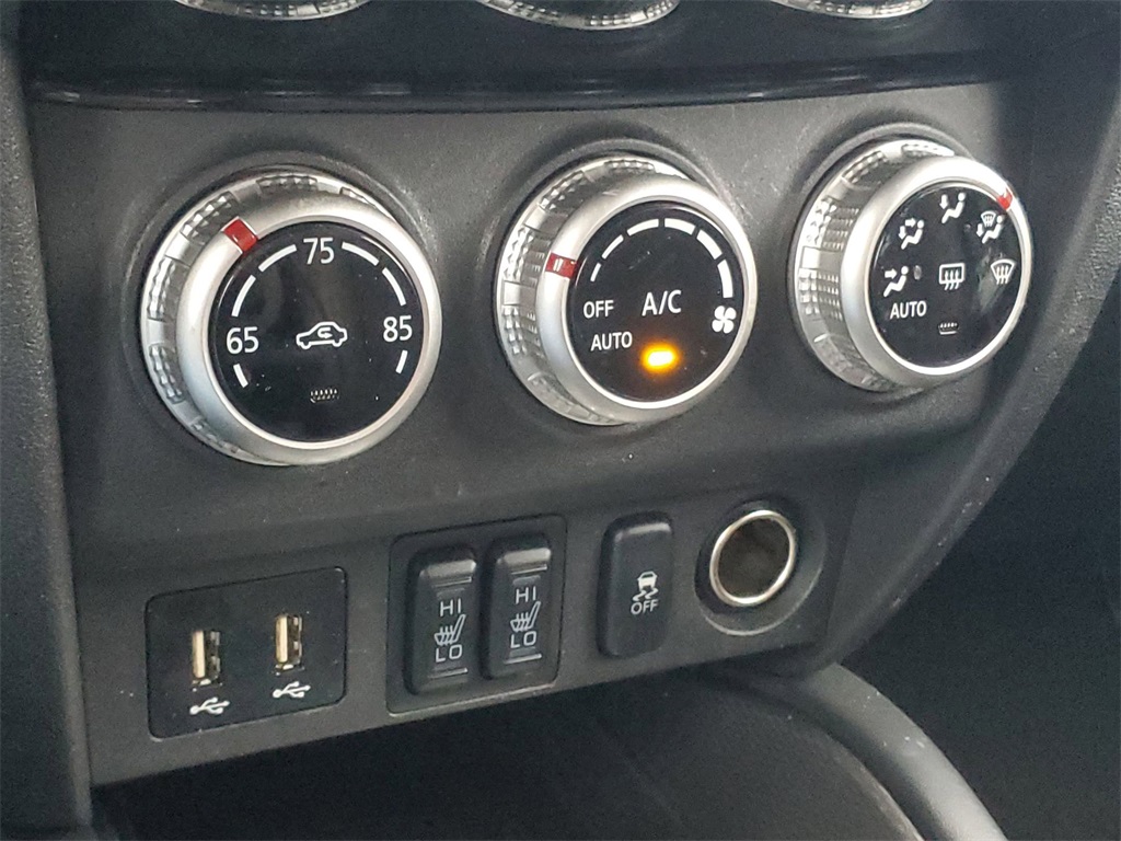 Vehicle image 28 of 31