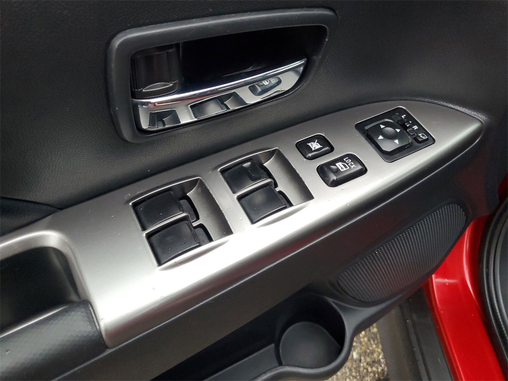 Vehicle image 23 of 31