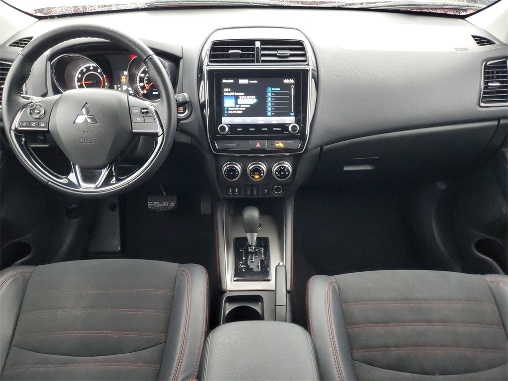 Vehicle image 15 of 31