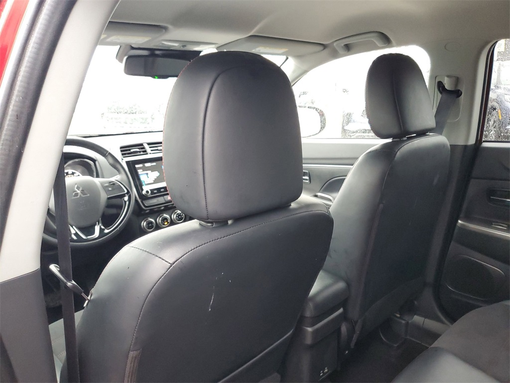 Vehicle image 11 of 31