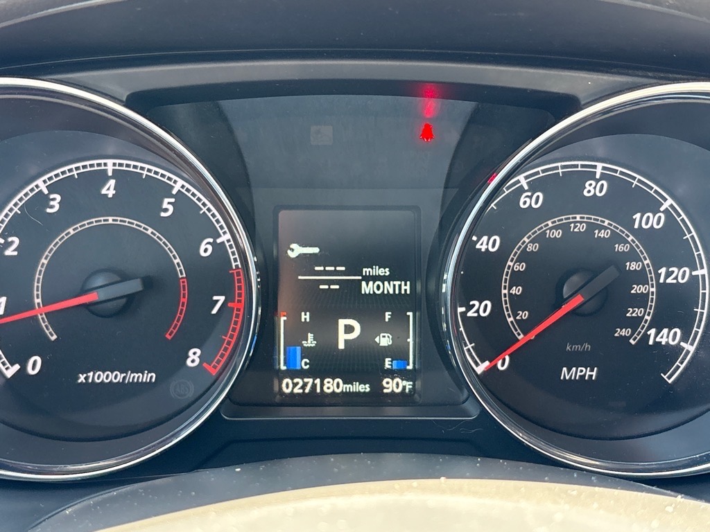Vehicle image 18 of 24