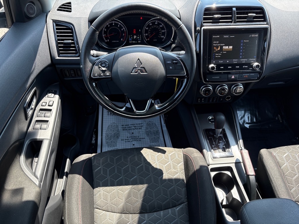 Vehicle image 16 of 24