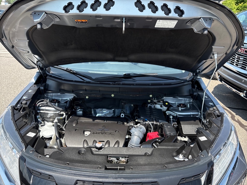 Vehicle image 6 of 24