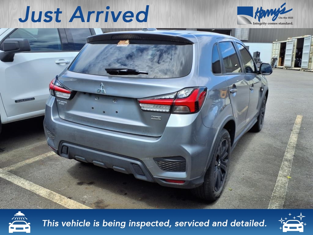 Vehicle image 3 of 24