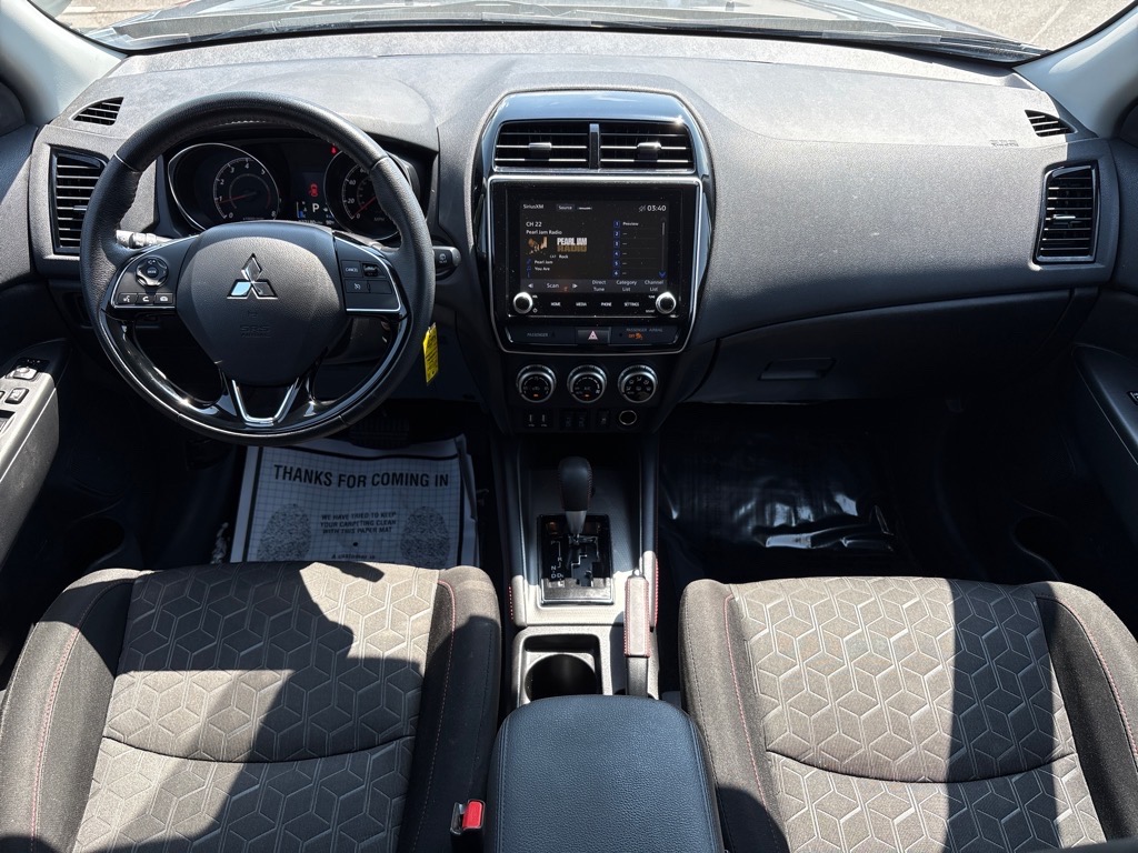 Vehicle image 14 of 24