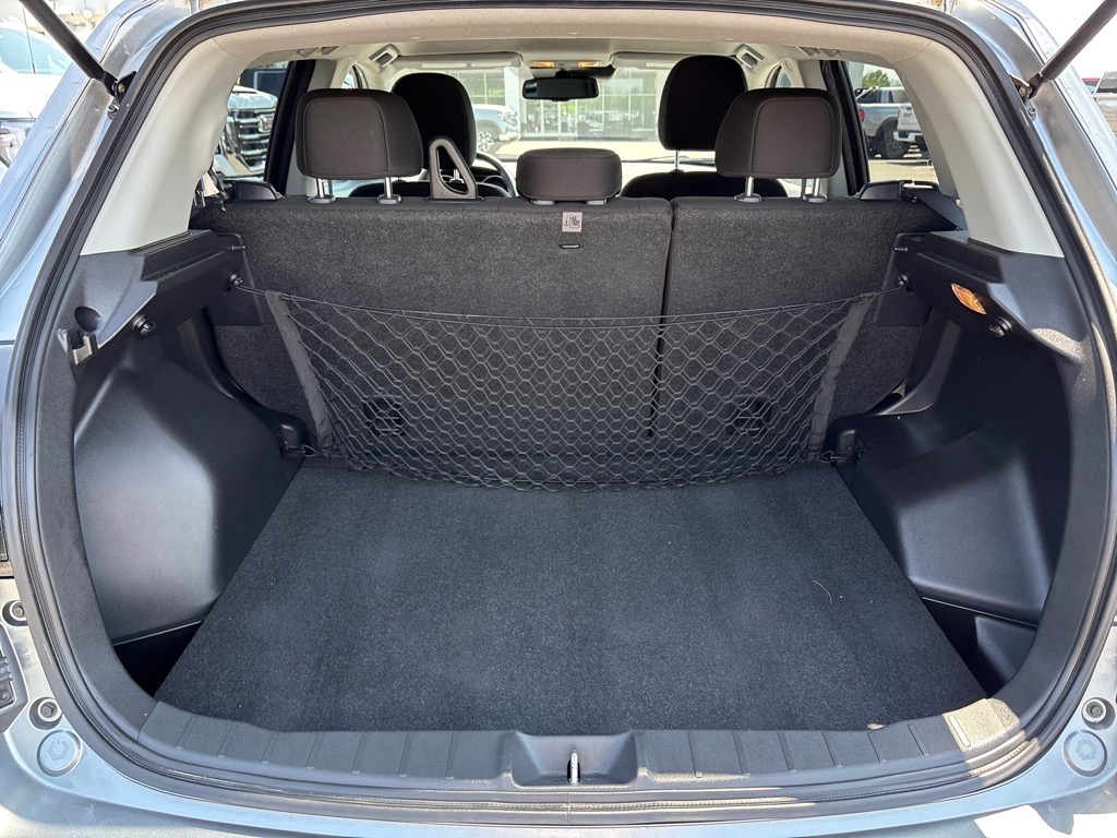 Vehicle image 8 of 24