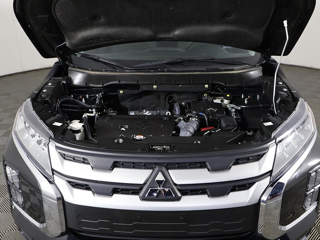 Vehicle image 18 of 49