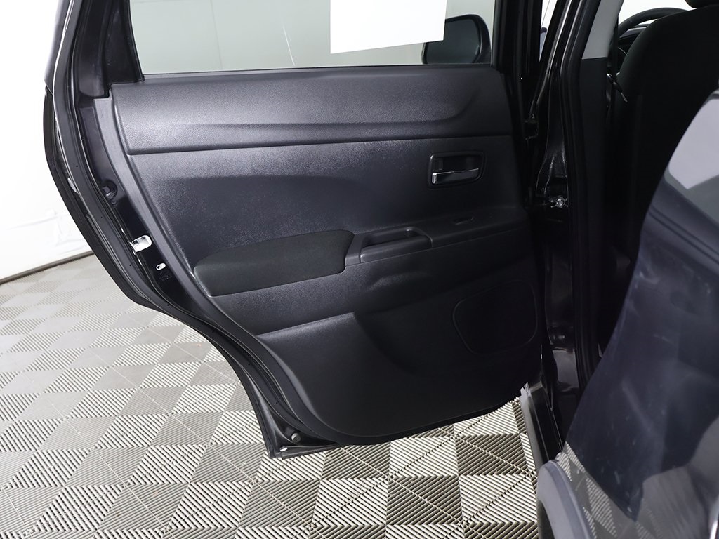 Vehicle image 22 of 49