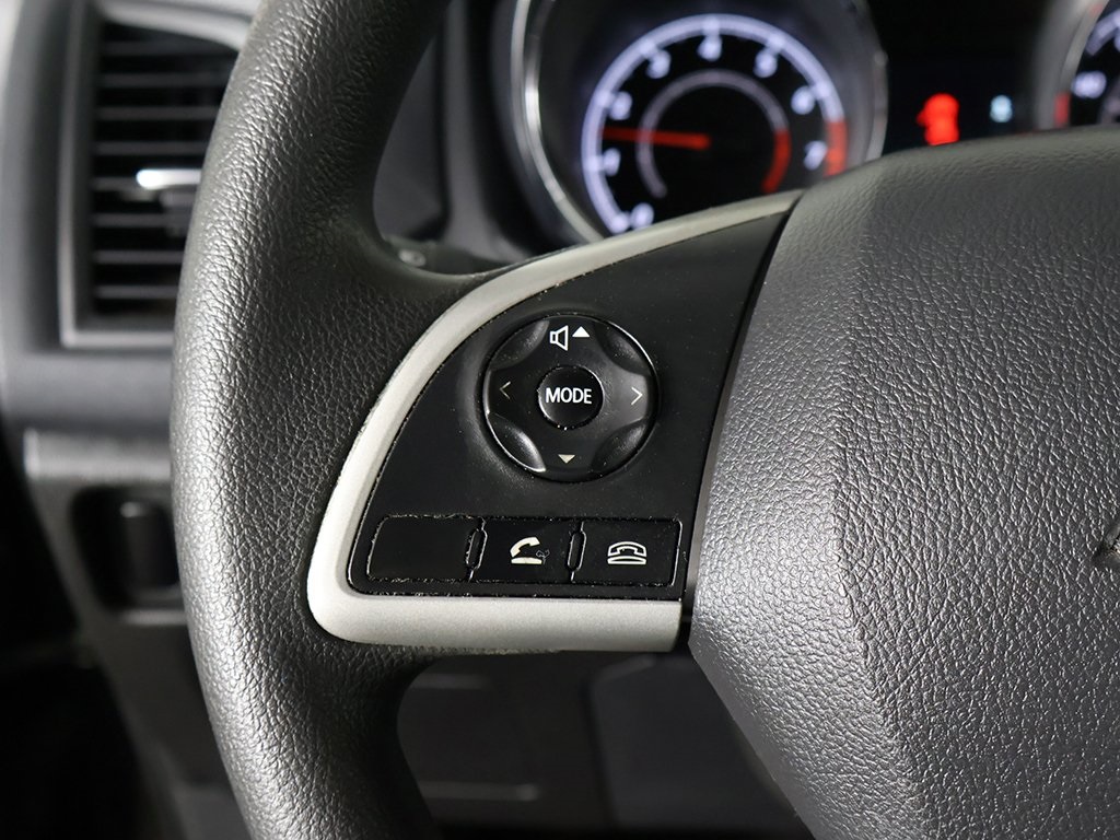 Vehicle image 36 of 49